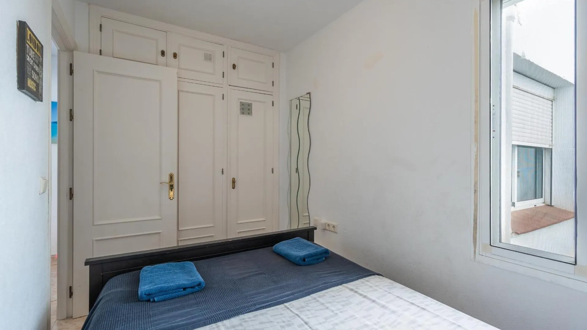 Condo 50M From Los Boliches Beach In פואנגירולה ספרד